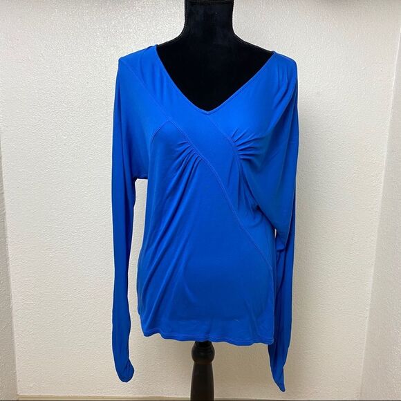 Blue BCBG Maxazria Activewear Top - Small - Picture 1 of 6